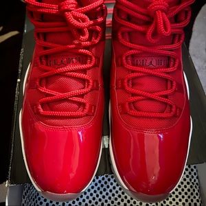 SZ 13 retro 11 gym red